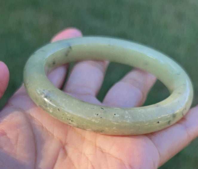 VINTAGE Large Nephrite Yellow/Green Certified Jade Bangle Size 60MM S924