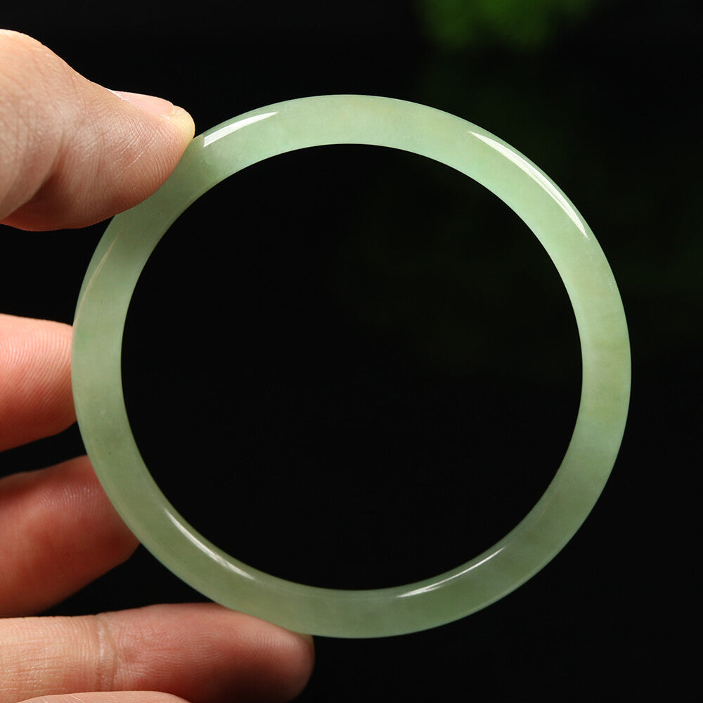 VINTAGE Medium Jadeite Green Jade Bangle Size 57 MM Round Princess Thin Cut U077