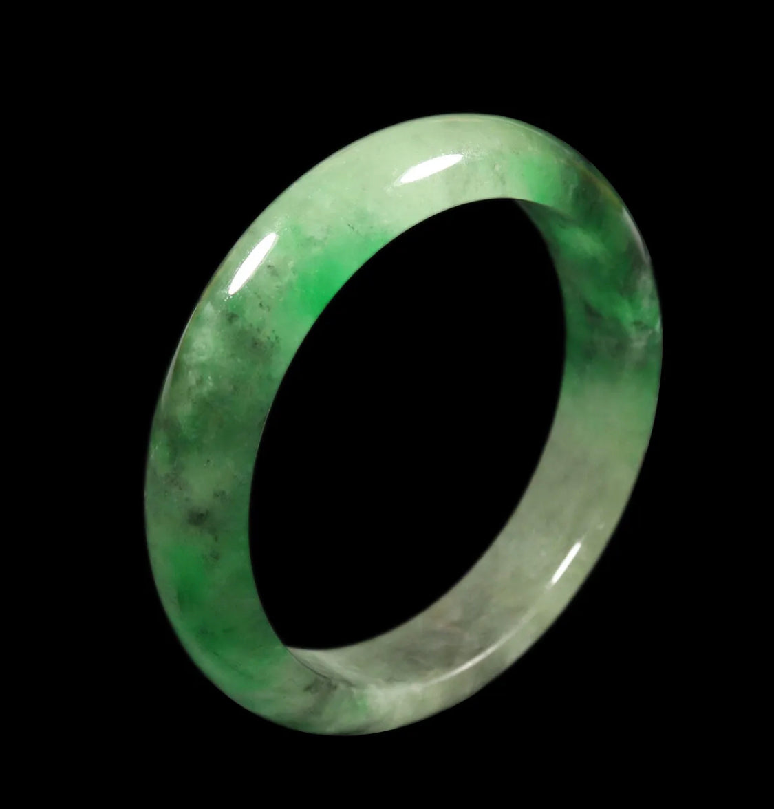 VINTAGE Medium Jadeite Green/White/Black Jade Size 58.5mm F709 - JazzyJewelbyAmina