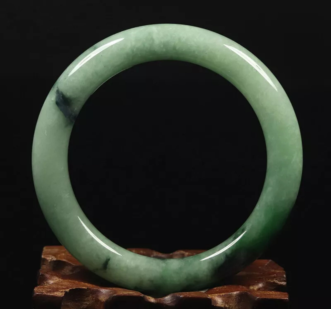 VINTAGE Small Jadeite Green Jade Bangle Size 56mm Round Princess Cut O907 - JazzyJewelbyAmina