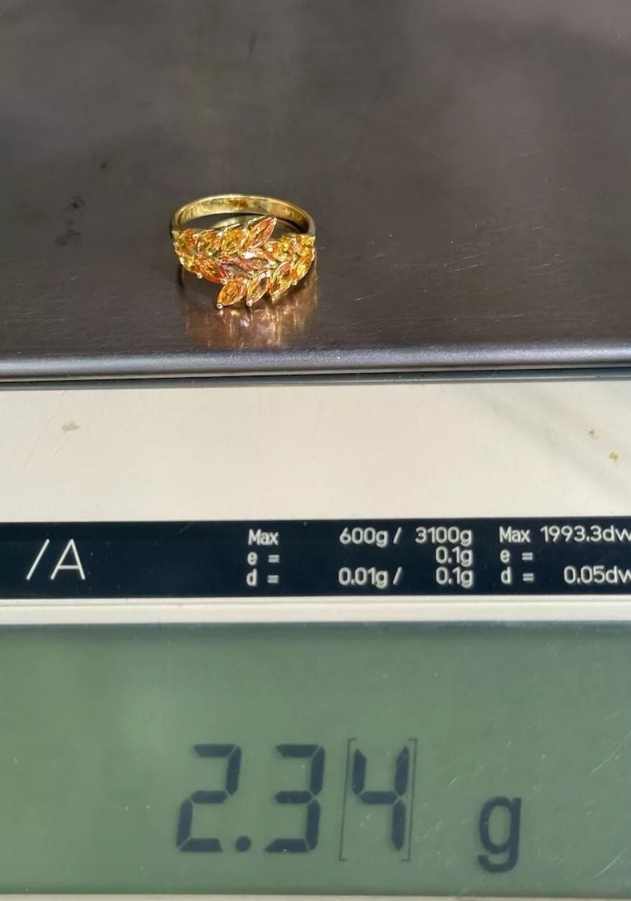 VINTAGE (Owned)14K Solid Gold Orange Sapphire Size 6.75US - JazzyJewelbyAmina
