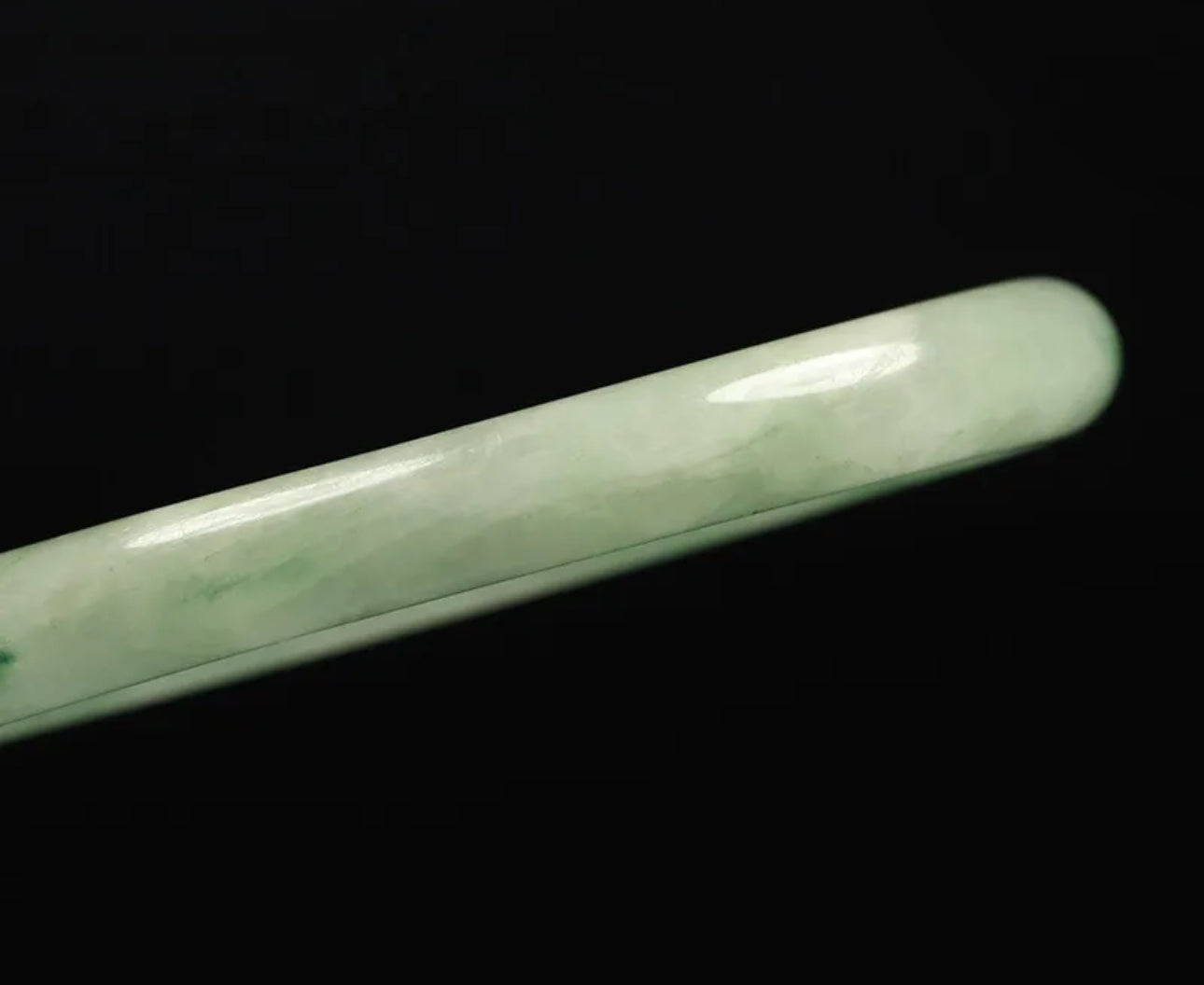 VINTAGE Medium Jadeite Green Jade Bangle Size 59mm Round Princess Cut A37 - JazzyJewelbyAmina