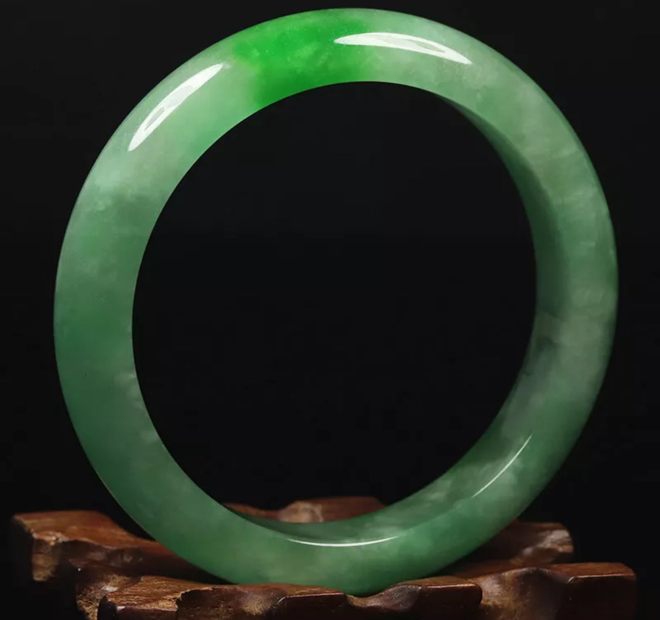 VINTAGE Medium Jadeite Green Jade Bangle Size 59 Pop Green! O629 - JazzyJewelbyAmina