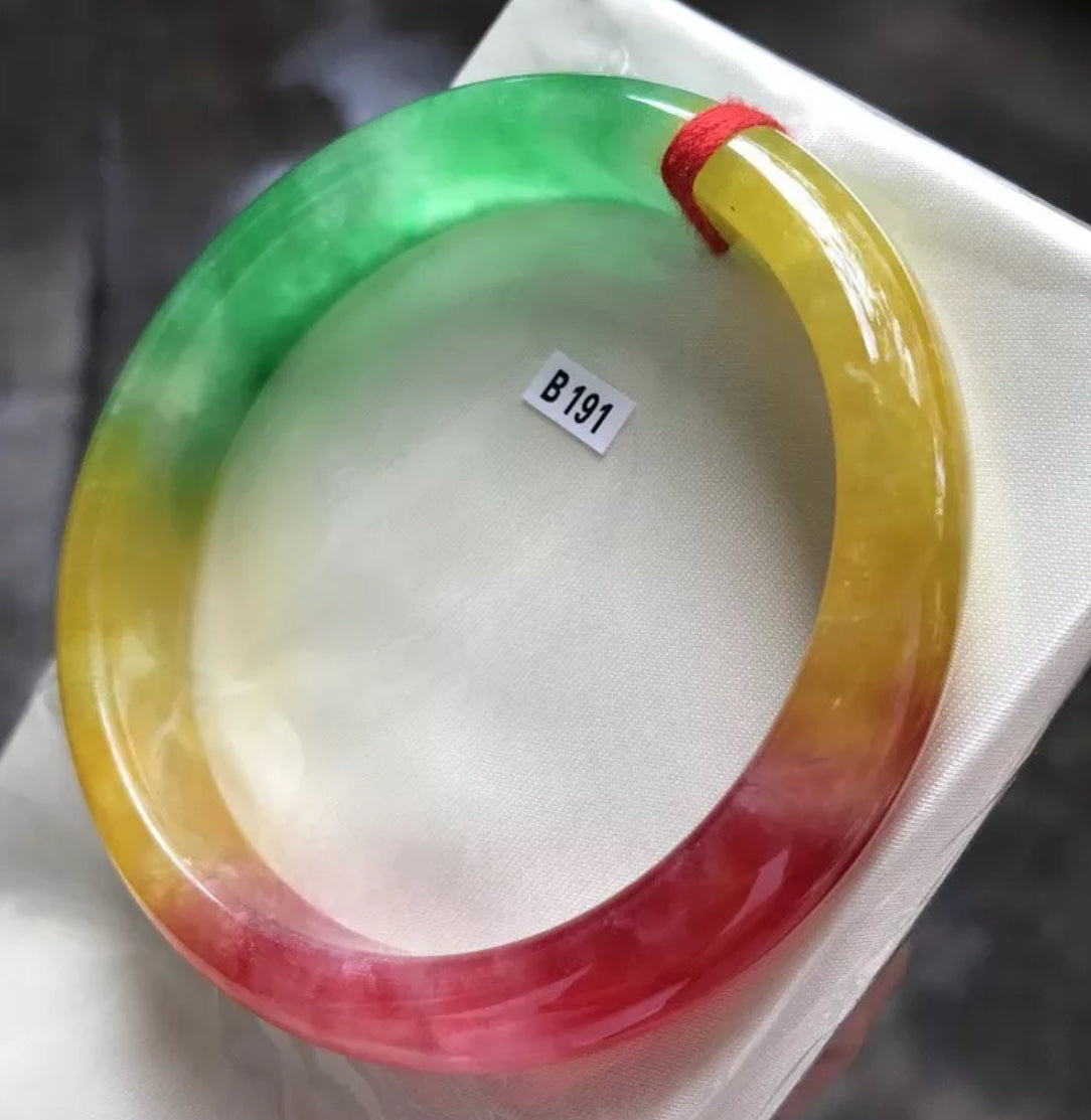 VINTAGE Large Jadeite Green/Red/Yellow Jade Bangle Size 62.8mm Unique Trio Jade Shades D191 - JazzyJewelbyAmina