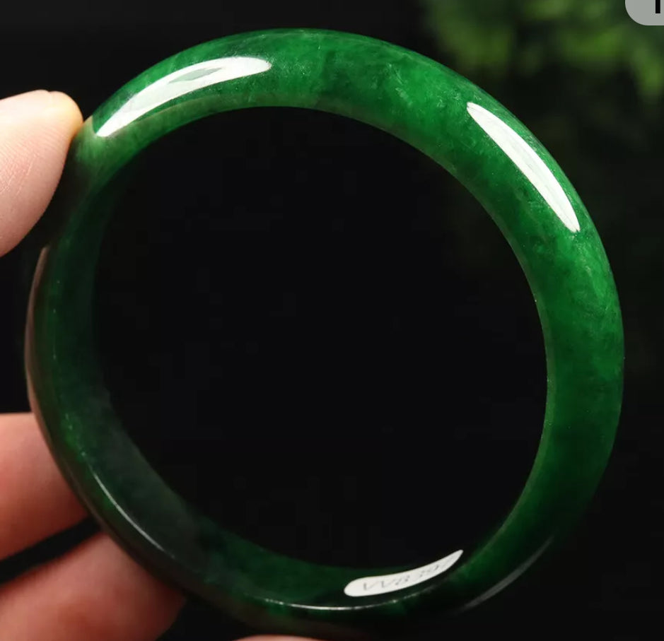 VINTAGE Medium Jadeite Green Jade Bangle Size 58mm Forest Green Jade J111 - JazzyJewelbyAmina