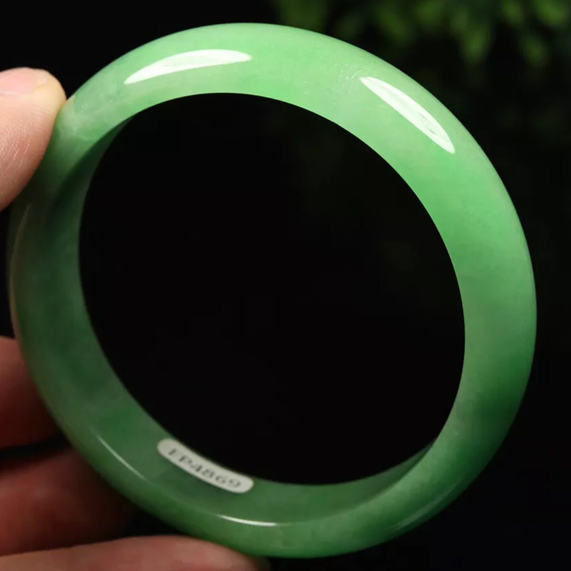VINTAGE Large Jadeite Green Jade Bangle Size 60mm Solid Apple Green Jade J791 - JazzyJewelbyAmina