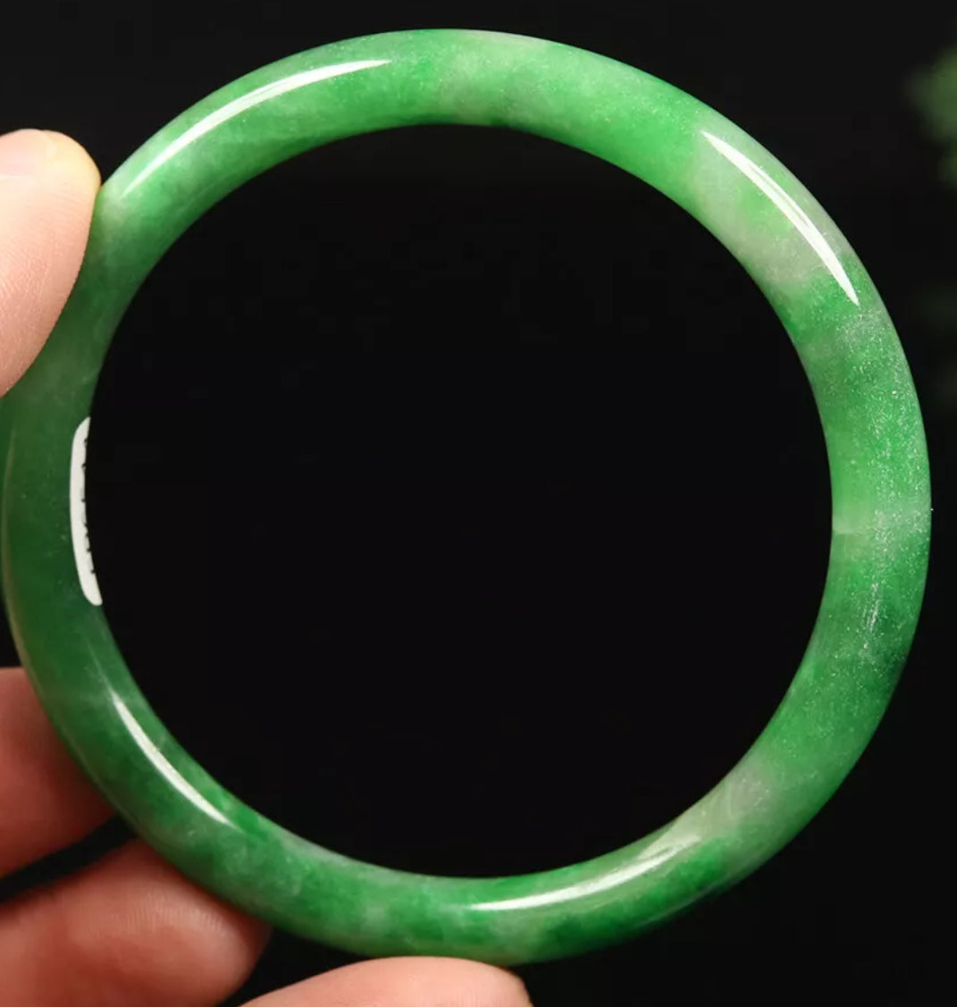 VINTAGE Medium Jadeite Green Jade Bangle Size 59mm Round Princess Cut Imperial Green Jade U3141