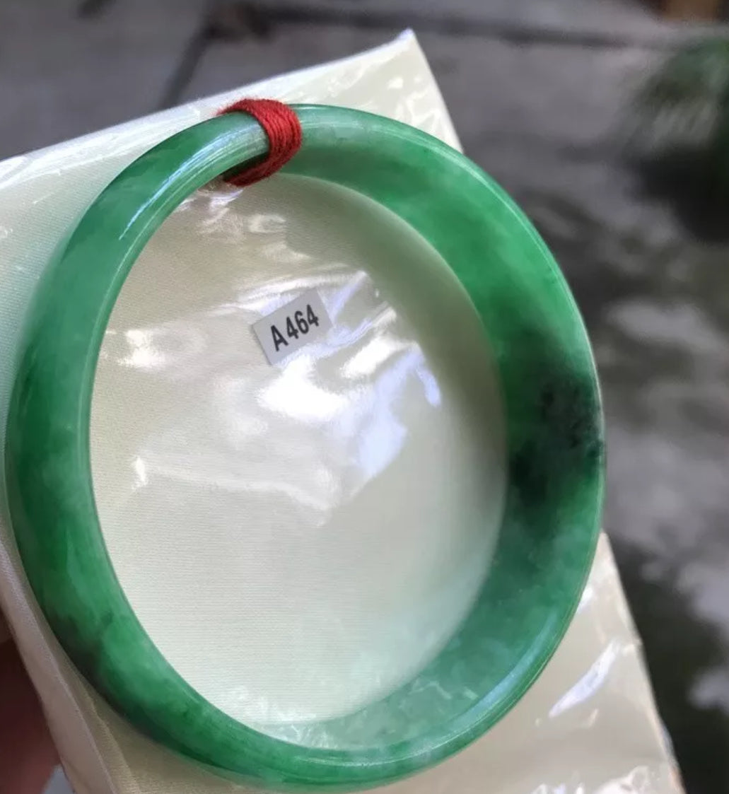 VINTAGE Large Jadeite Green Jade Bangle Size 62mm Emerald Green A464 - JazzyJewelbyAmina
