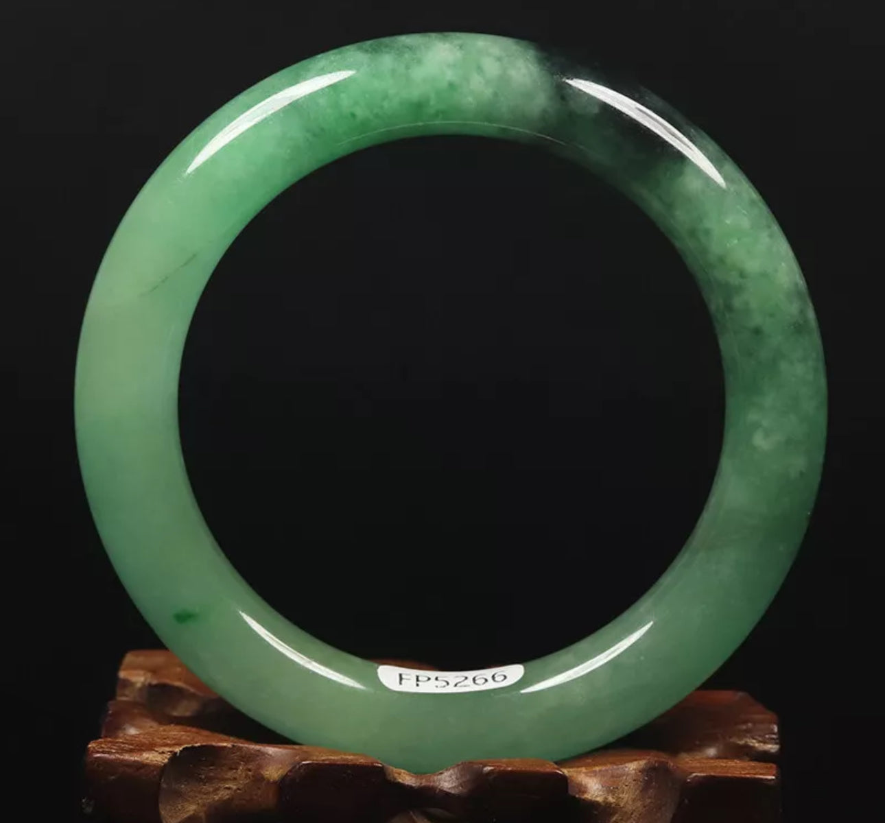 VINTAGE Small Jadeite Green Jade Bangle-Round Princess Chunky Cut Size 56mm M585 - JazzyJewelbyAmina