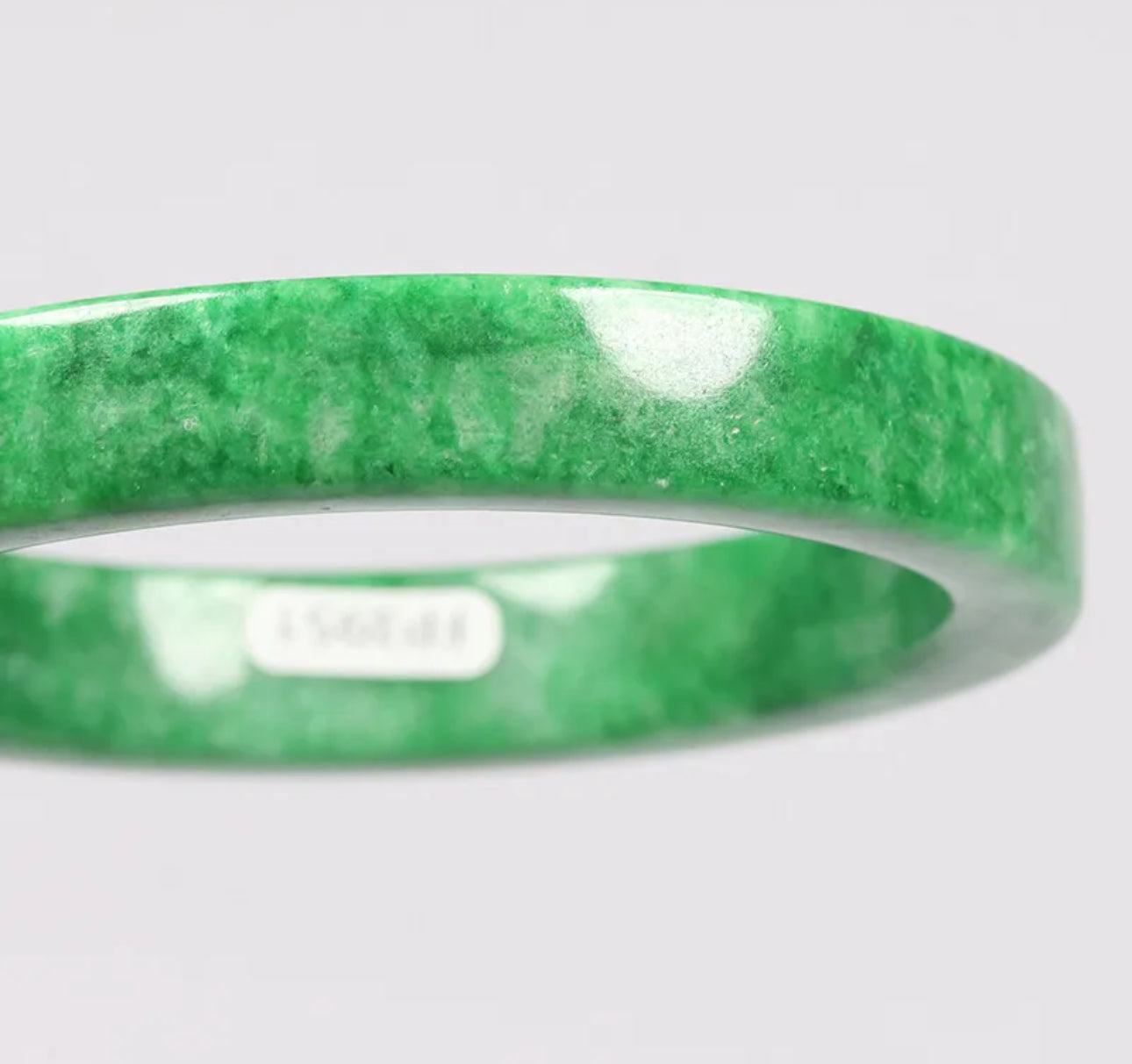 VINTAGE Large Jadeite Green Jade Bangle Size 63mm M955 - JazzyJewelbyAmina
