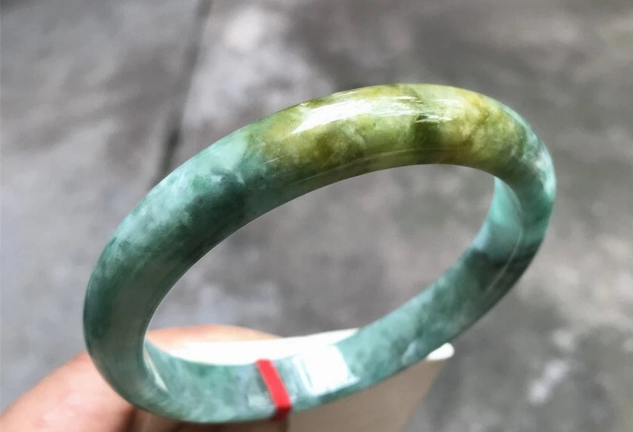 VINTAGE XXL Jadeite Green Jade Bangle w/ Hint of Yellow Jade Size 67.2 mm A847