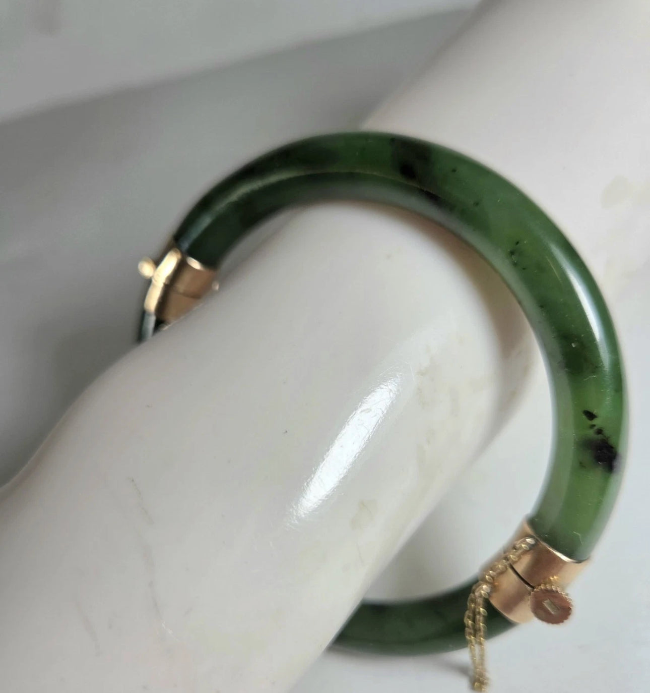 VINTAGE Owned 14K Yellow Gold Jadeite Deep Green Jade Bangle Hinged w/ Closure 7”Inner Diameter U0607 - JazzyJewelbyAmina