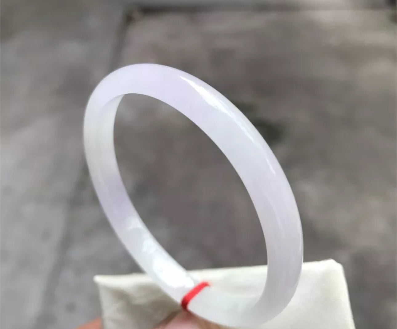 VINTAGE XS Jadeite Lavender Green Jade Bangle Size 54mm Thin Standard Cut M128 - JazzyJewelbyAmina