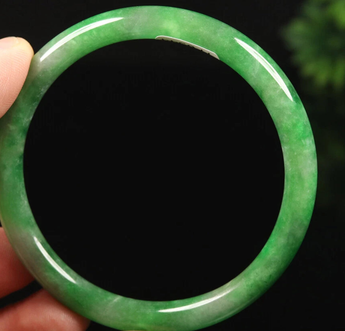 VINTAGE Medium Jadeite Green Jade Bangle Size 59mm Round Princess Cut Imperial Green Jade U3141