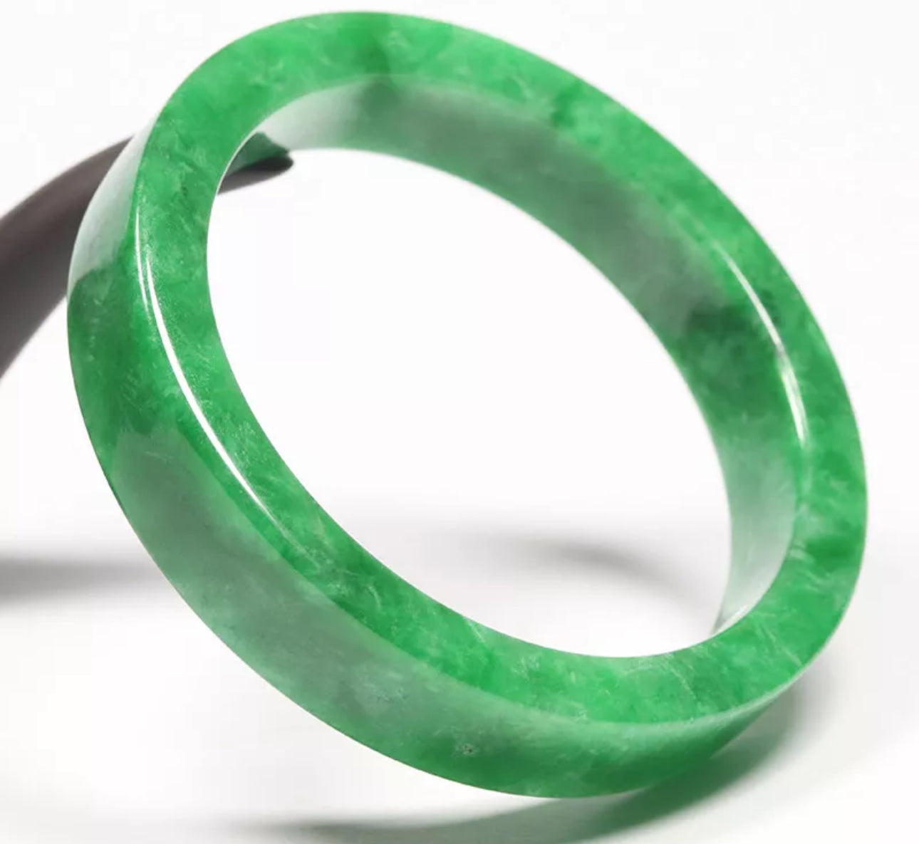 VINTAGE XXL Jadeite Green Jade Bangle Square Cut Size 67mm D989 - JazzyJewelbyAmina