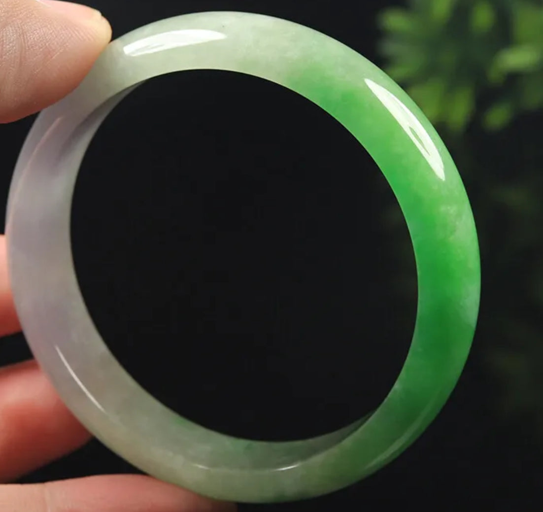 VINTAGE Small Jadeite Light Lavender Jade Bangle Size 56mm Unique Jade Piece! A519 - JazzyJewelbyAmina