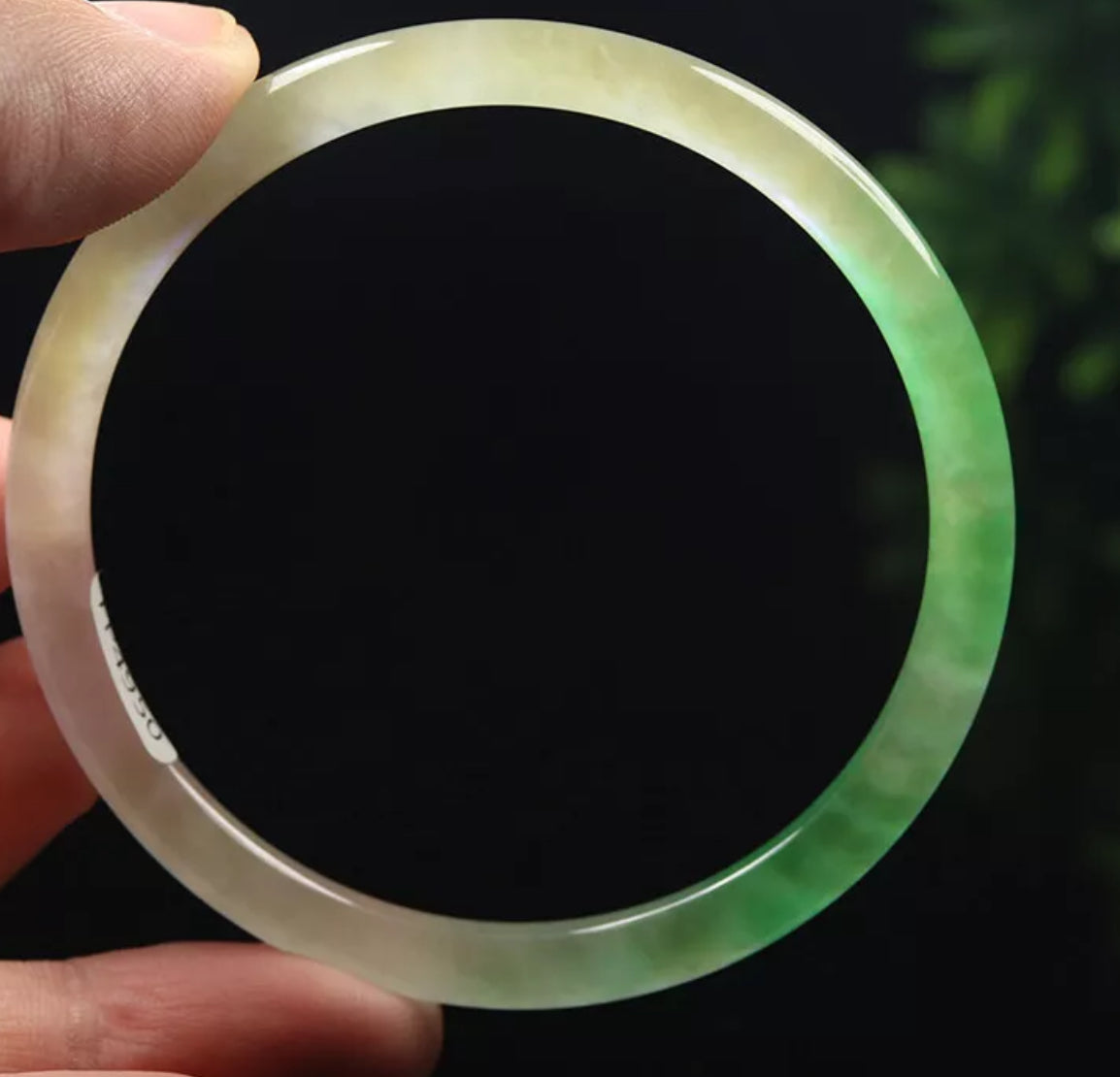VINTAGE Large Jadeite Green/Lavender Jade Bangle Size 61mm Round Princess Thin Cut M953 - JazzyJewelbyAmina