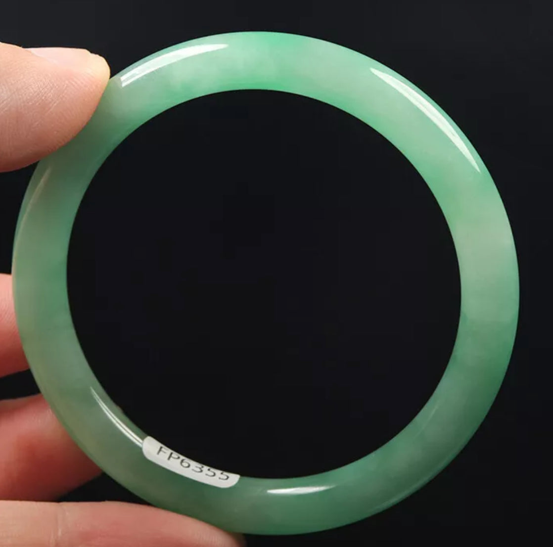 VINTAGE Medium Jadeite Green Jade Bangle Size 57mm S355 - JazzyJewelbyAmina