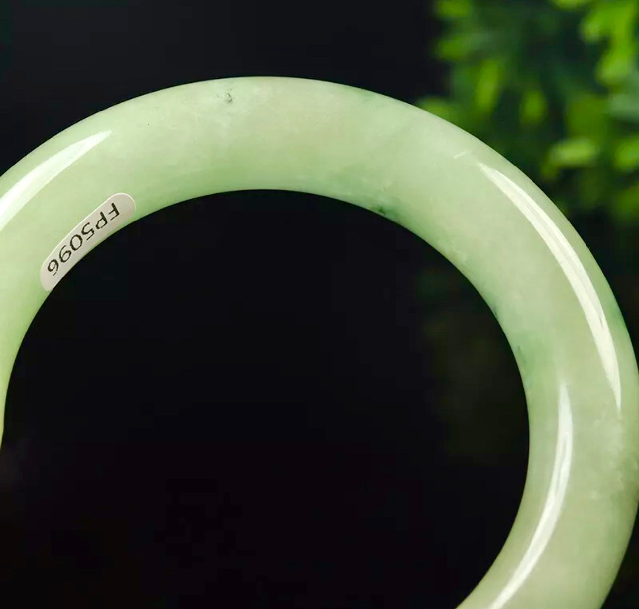 VINTAGE Large Jadeite Green Jade Bane Size 60mm Round Princess Chunky Cut S245 - JazzyJewelbyAmina