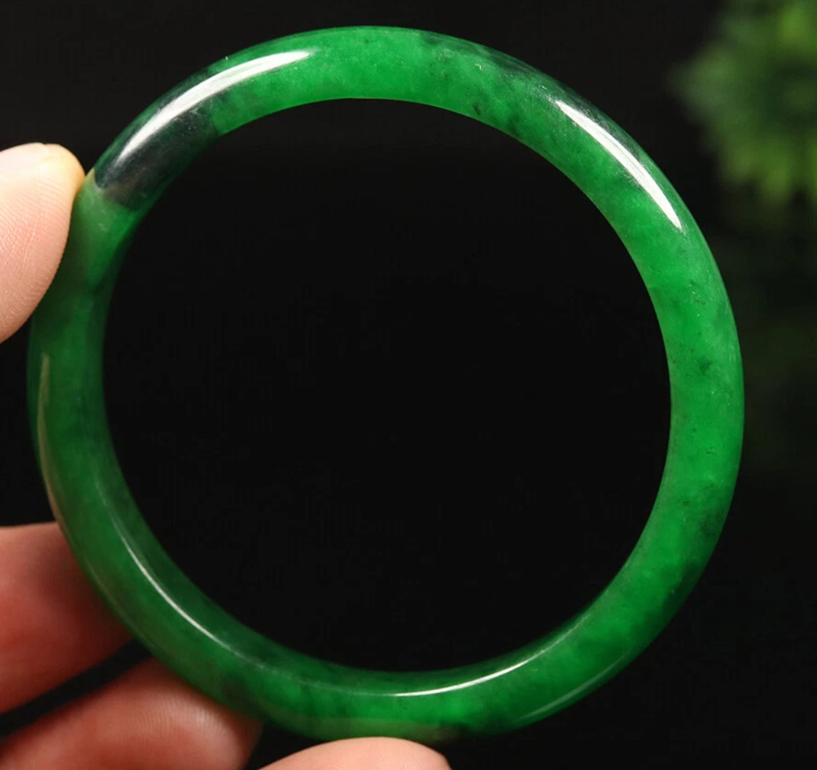 VINTAGE Small Jadeite Green Jade Bangle Size 56mm Emerald Green w/ Black Jade U737