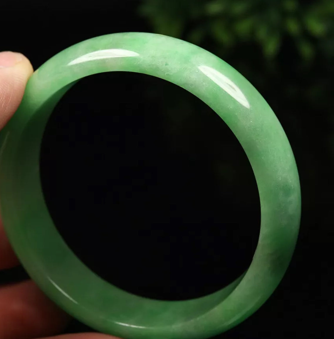 VINTAGE Large Jadeite Green Jade Bangle Size 60mm J791 - JazzyJewelbyAmina