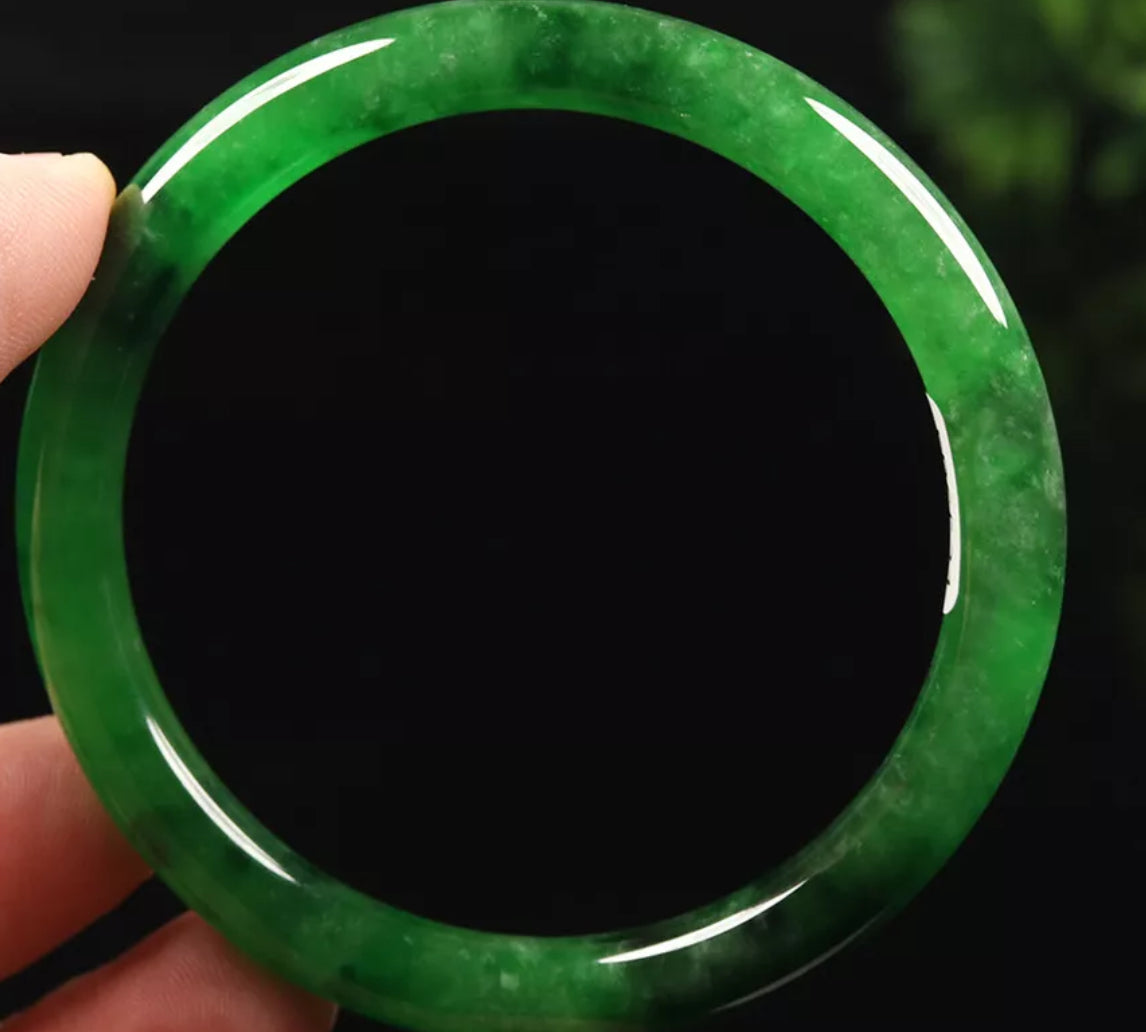 VINTAGE Medium Jadeite Emerald Green Jade Bangle w/ Bits of Black Jade - Round Princess Cut Size 57mm M115 - JazzyJewelbyAmina