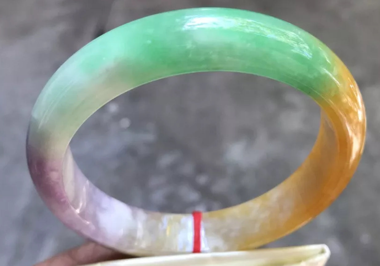 VINTAGE XXL Jadeite Green/Yellow/Lavender Jade Bangle Size 66mm D735 - JazzyJewelbyAmina