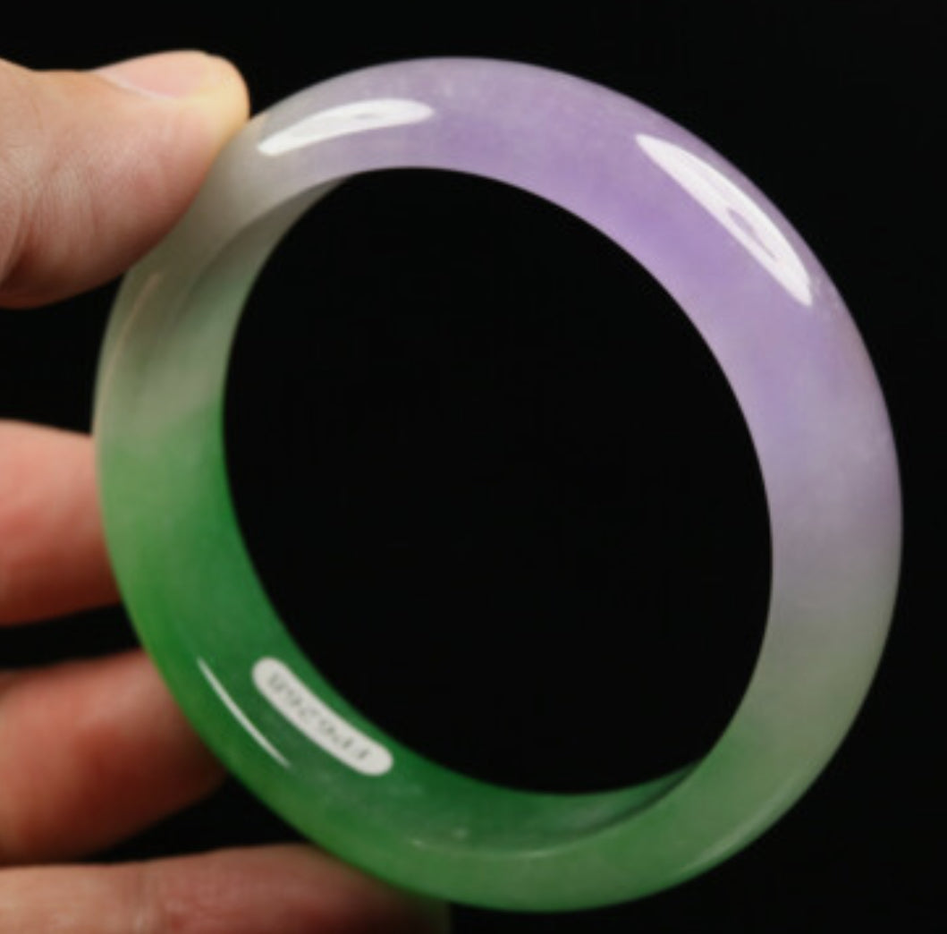 VINTAGE Medium Jadeite Green/Lavender Jade Bangle Size 59 MM G268 - JazzyJewelbyAmina