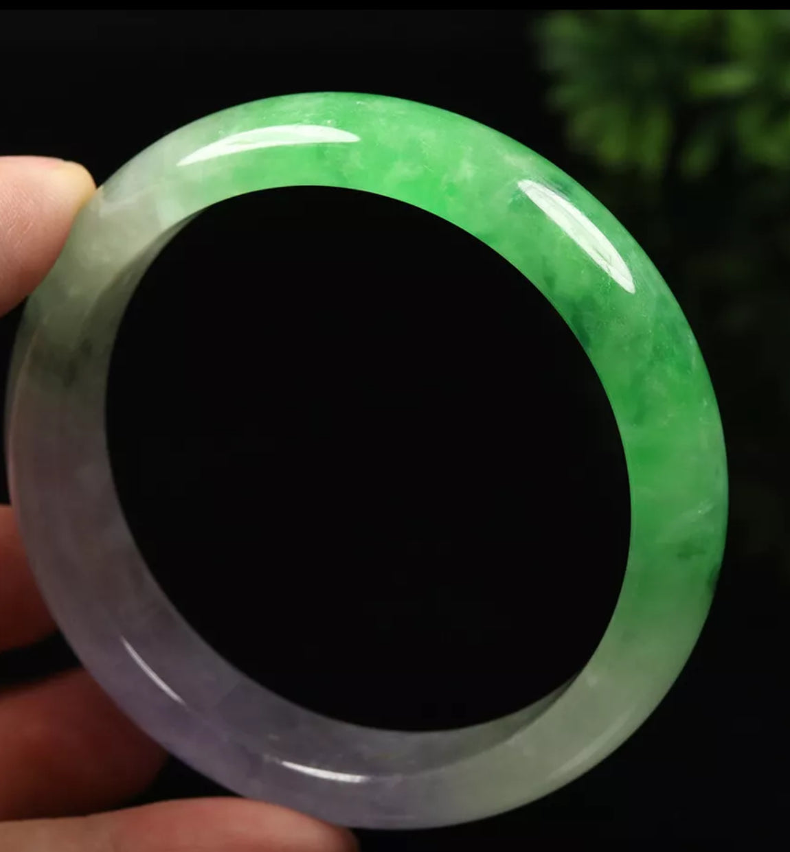 VINTAGE Large Jadeite Green/Lavender Jade Bangle Size 60mm N613 - JazzyJewelbyAmina
