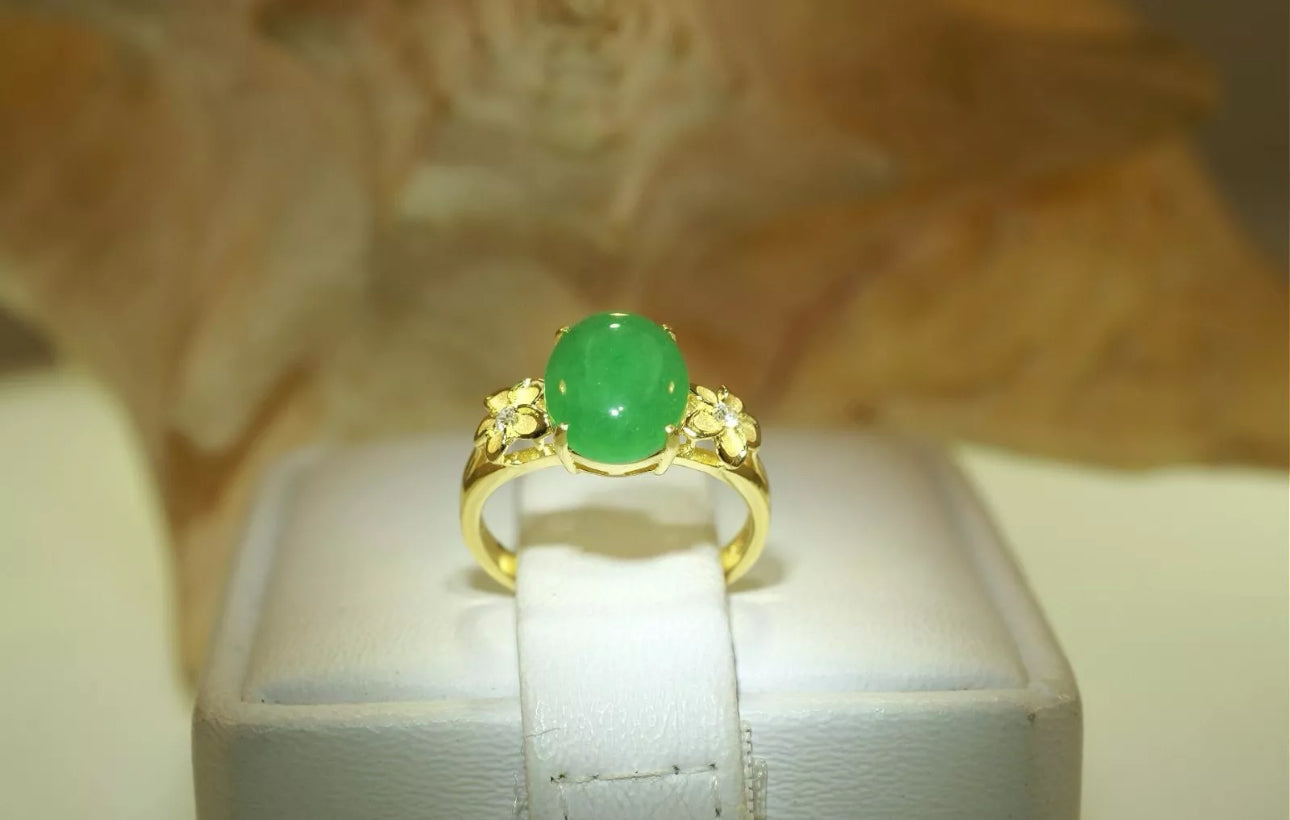 VINTAGE Hawaiian Jade Sterling Silver Plumeria Ring Size 8 US D1210 - JazzyJewelbyAmina