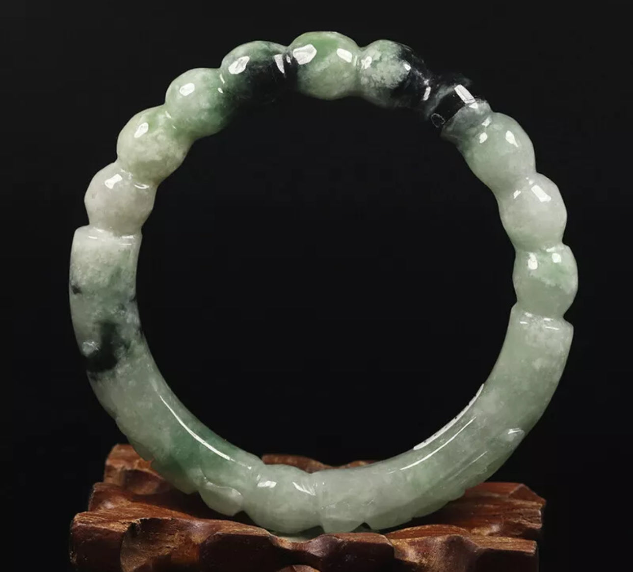 VINTAGE Medium Jadeite Green Jade Bangle Handcarved Dragons Size 58mm S499 - JazzyJewelbyAmina