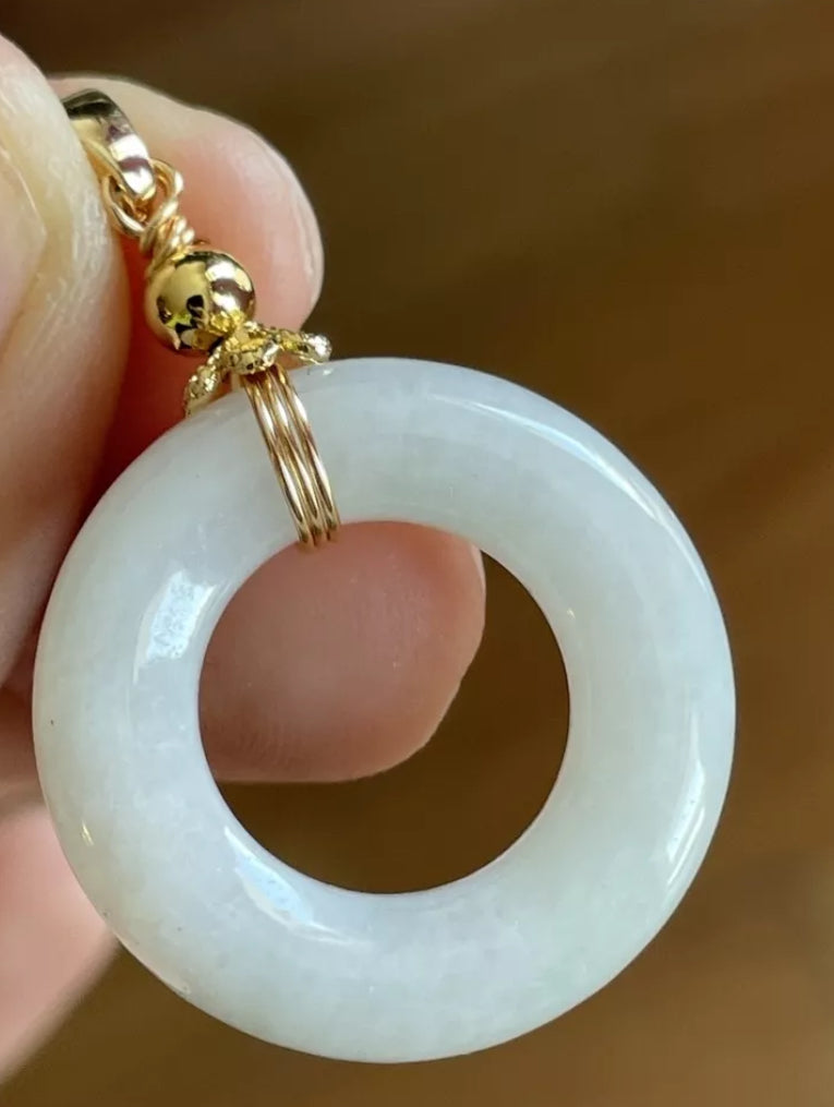 VINTAGE Jadeite Green Jade Round Pi Pendant - Pale Green Y15