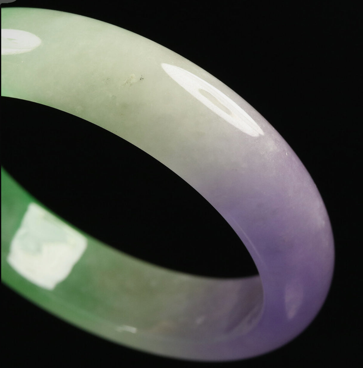 VINTAGE Medium Jadeite Green/Lavender Jade Bangle Size 59 MM G268 - JazzyJewelbyAmina