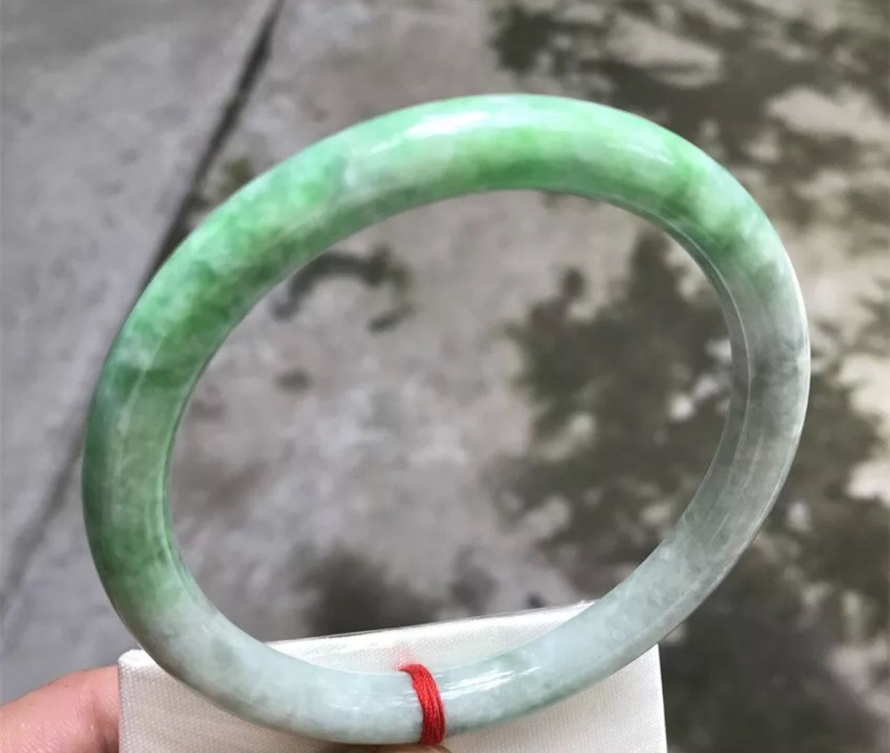 VINTAGE XXL Jadeite Green Jade Bangle Size 66.7mm Round Princess Cut Unique Fine Jade! A106 - JazzyJewelbyAmina