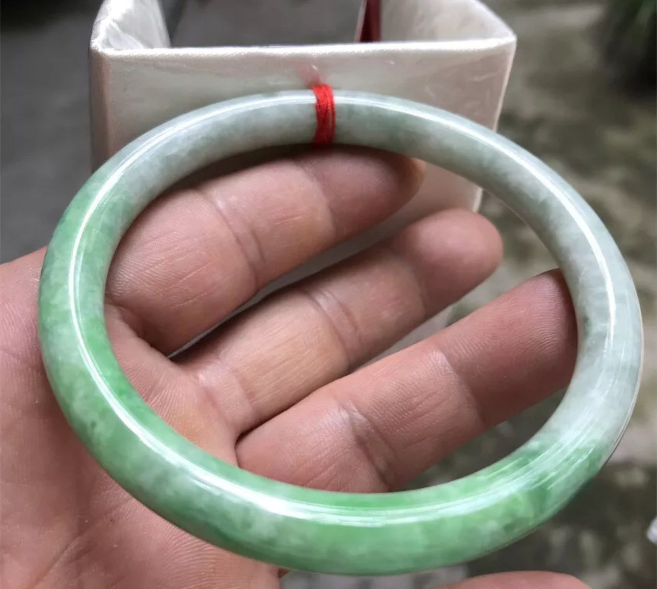 VINTAGE XXL Jadeite Green Jade Bangle Size 66.7mm Round Princess Cut Unique Fine Jade! A106 - JazzyJewelbyAmina