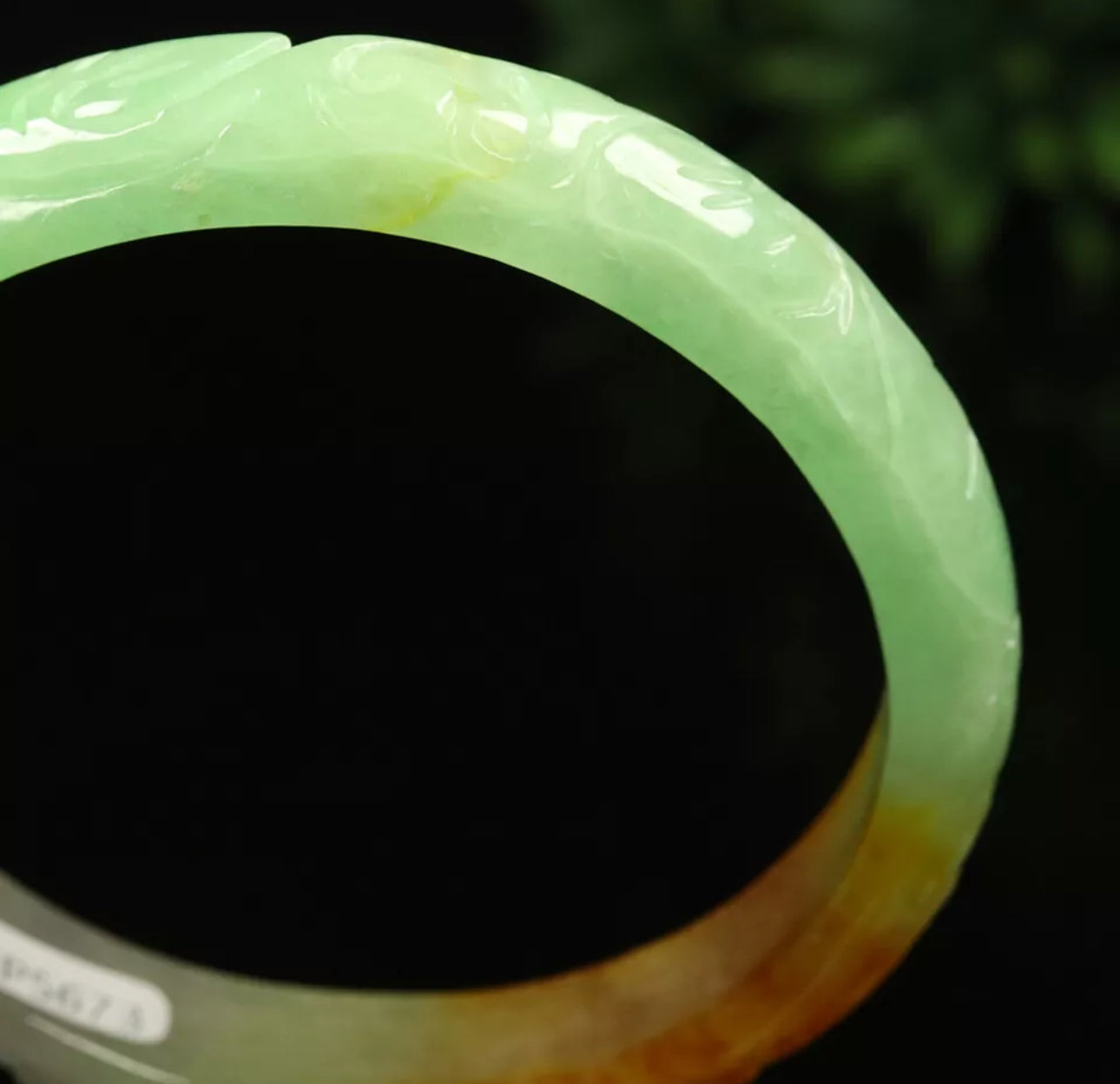 VINTAGE XL Jadeite Green/Brown Jade Bangle Handcarved Ruyi Bat Size 64mm J399 - JazzyJewelbyAmina