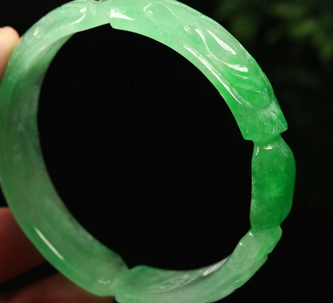 VINTAGE Large Jadeite Green Jade Handcarved Dragon Phoenix Size 60 mm - Emerald Green Jade U179