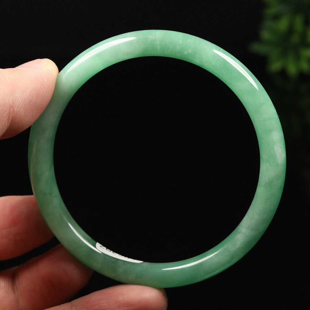 VINTAGE Large Jadeite Apple Green Jade Bangle Round Princess Cut Size 60 mm M397 - JazzyJewelbyAmina