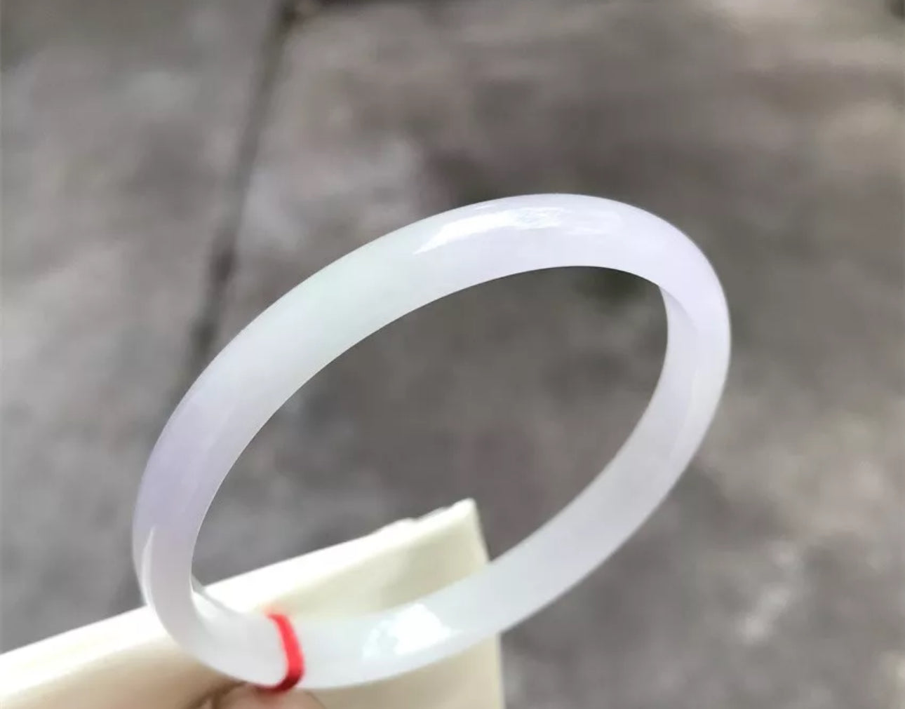 VINTAGE XS Jadeite Lavender Green Jade Bangle Size 54mm Thin Standard Cut M128 - JazzyJewelbyAmina