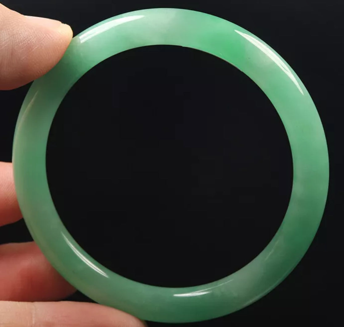 VINTAGE Medium Jadeite Green Jade Bangle Size 57mm S355 - JazzyJewelbyAmina