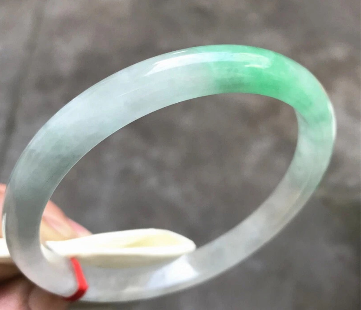 VINTAGE XXL Jadeite Green Icy Jade Bangle Size 66.8 MM Thin Round Bangle U629