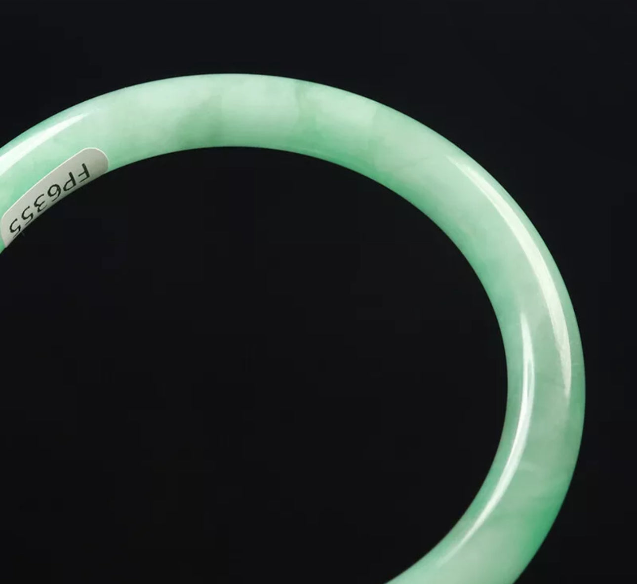 VINTAGE Medium Jadeite Green Jade Bangle Size 57mm S355 - JazzyJewelbyAmina