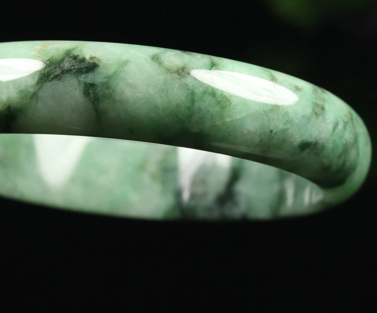 VINTAGE Large Jadeite Green Flower Jade Bangle Certified Size 61 MM U107
