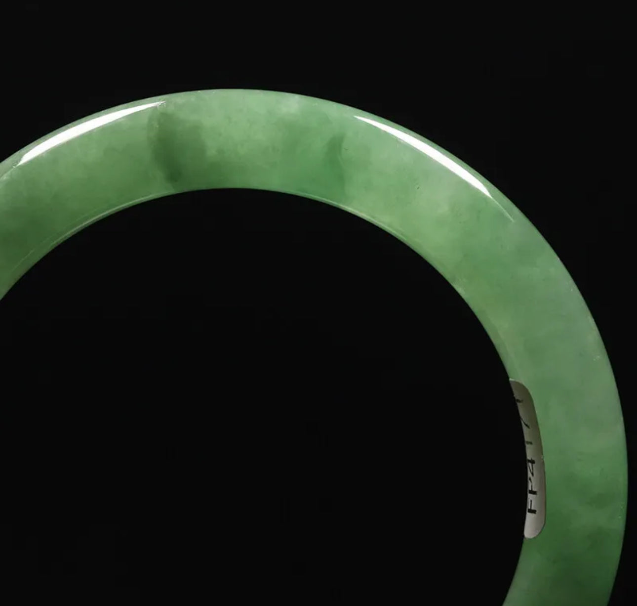 VINTAGE Small Jadeite Green Jade Bangle Round Princess Cut Size 55mm Y395 - JazzyJewelbyAmina