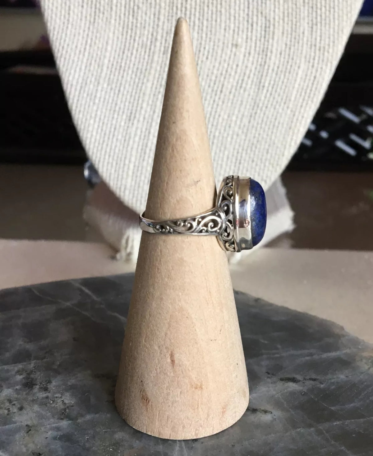 VINTAGE Medium Lapis Lazuli Stone Ring Sterling Silver 925 Bali Band 6 crew Size 6 US - JazzyJewelbyAmina