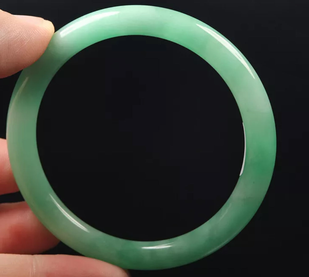 VINTAGE Medium Jadeite Green Jade Bangle Size 57mm S355 - JazzyJewelbyAmina