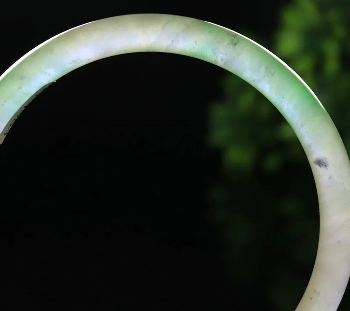 VINTAGE Medium Jadeite Green/Lavender Jade Bangle Size 59mm Round Princess Thin Cut - Icy Jade Piece J021 - JazzyJewelbyAmina