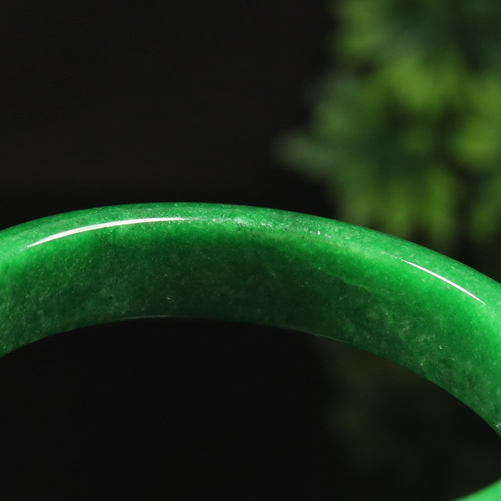VINTAGE Small Jadeite Green Jade Bangle Size 55mm D775 - JazzyJewelbyAmina
