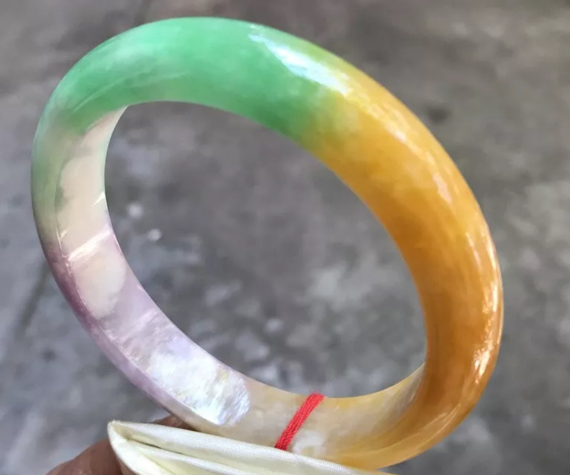 VINTAGE XXL Jadeite Green/Yellow/Lavender Jade Bangle Size 66mm D735 - JazzyJewelbyAmina