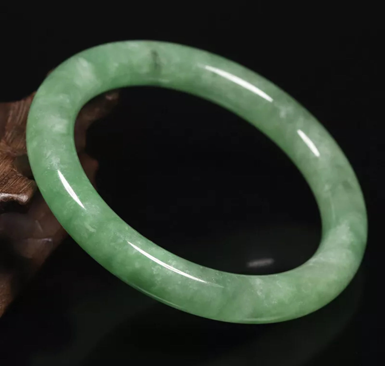 VINTAGE Small Jadeite Green Jade Bangle Round Princess Cut Size 55mm Y395 - JazzyJewelbyAmina